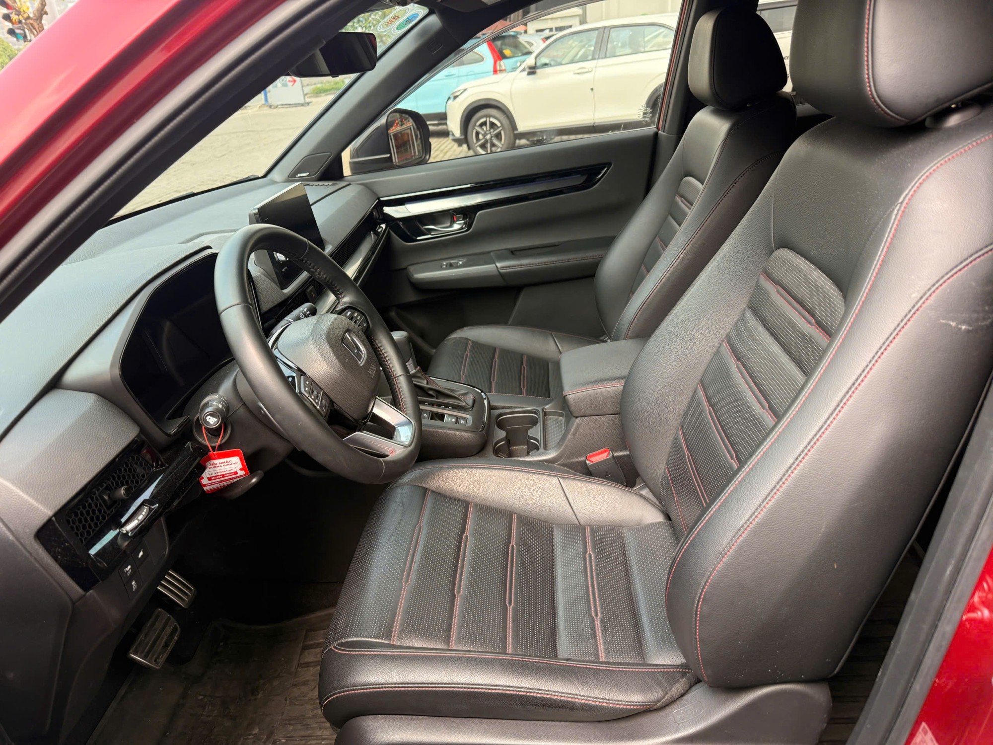 Honda CRV Hybird lướt màu đỏ